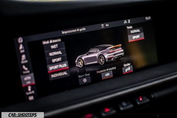 car-shooters-porsche-911-turbo-cabrio-prova-su-strada-20