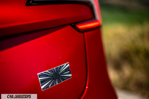 Tesla Model 3 Performance – detail, rear badge close-up